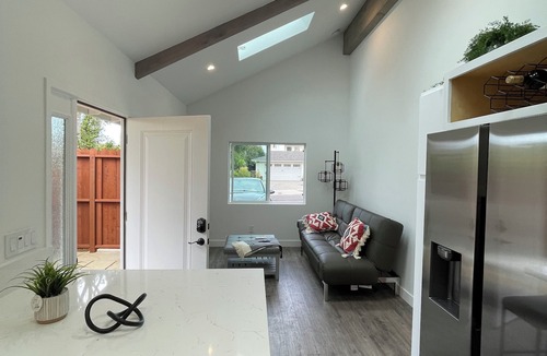 Alta Mesa Apartment | Charming 1-bedroom apartment with WiFi, AC in beautiful Santa Barbara