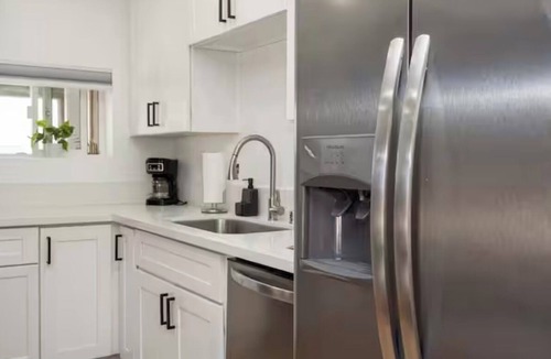 City Heights House | Charming 1-bedroom house in Beautiful San Diego with WiFi, AC