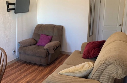 El Centro House | Charming 2-bedroom house with WiFi, AC in adorable El Centro.