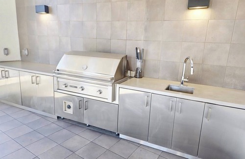 Little Tokyo House | Charming 2-Bedroom in DTLA’s Authentic and Vibrant Little Tokyo Zone