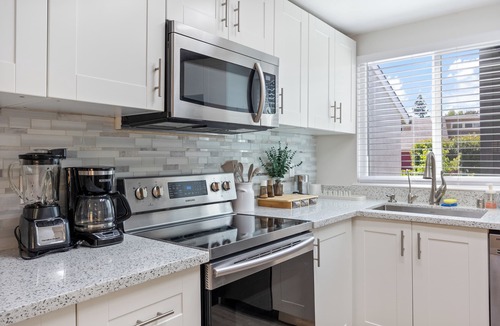 South Natomas House | Charming 3-bedroom house in Sacramento with WiFi and AC