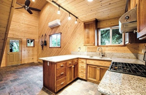 Chico Cottage | Charming cottage in welcoming Chico with WiFi, AC