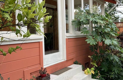 Boyes Hot Springs Cottage | Charming Cottage in Wine Country