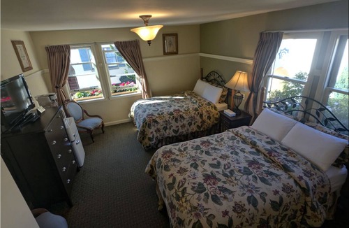 Marina District Hotel | Charming Courtyard Retreat with 2 Double Beds – Perfect for Your Stay!