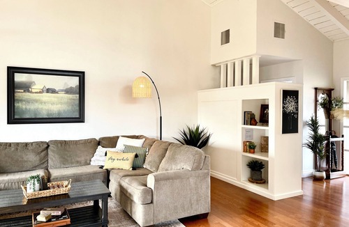 Cirby Side House | Charming family home near Downtown @The Grounds, Pets & Families, large backyard