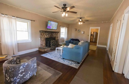 Mariposa Other | Charming farmhouse;100 acres of private forest and working ranch near Yosemite