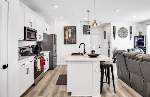 Canyon Country House | Charming Home Near Six Flags