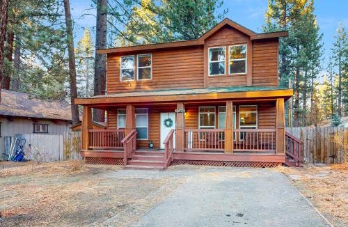 Bijou Park House | Charming Mt Rose Retreat