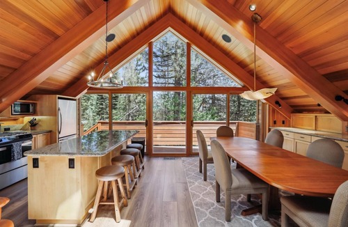 Olympic Valley House | Charming Olympic Valley Four Bedroom Home
