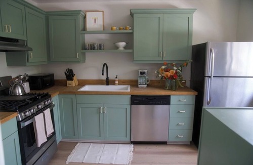 Sunset Junction House | Charming private apt with WiFi, laundry, and AC in the heart of Silver Lake
