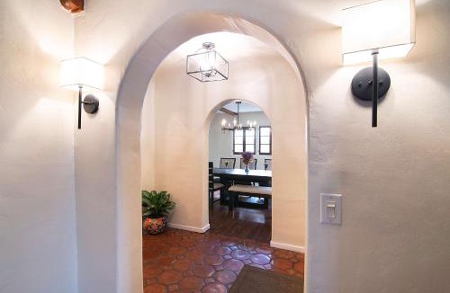 Mid-Wilshire House | Charming Spanish Villa with Jacuzzi in Prime LA Beverly Grove