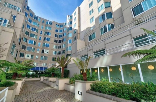 Telegraph Hill Apartment | Chic 1-bedroom with fitness room, suna and WiFi in brilliant San Francisco