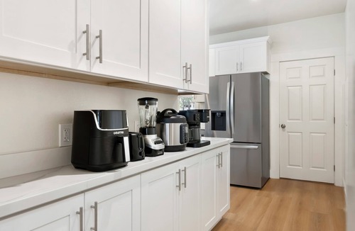 Downtown Napa House | Chic Napa Getaway - 3 Mins to Downtown - Game Room with Vanity Area