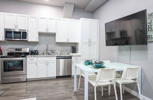 Cortez Hill Apartment | Chic One bedroom near Little Italy downtown San Diego