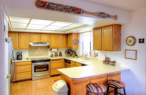 Yosemite West House | Christmas Cabin