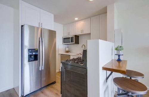 Mira Costa Condo | City Beach House #B - Oceanfront