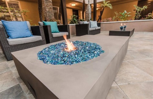 Tree Section Hotel | City Express By Marriott Manhattan Beach
