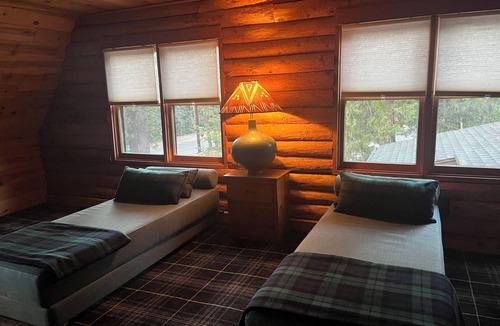 Fern Valley House | Classic Modern Walk Town Log Cabin