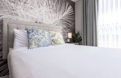 Old Town House | Clean & Cozy Studio in the ❤️ of it All with WiFi, Cable, Parking