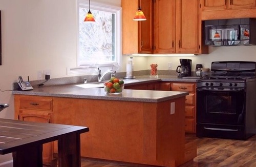 El Portal House | Closest Home to Yosemite Valley on the Merced River