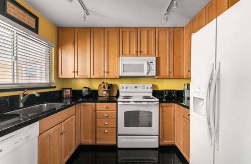 Bay Park Condo | Coastal Bay Park Condo, 2 Blocks to Mission Bay