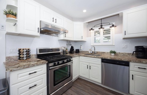 Montara House | Coastal Charm: Inviting 3 BR Montara Home