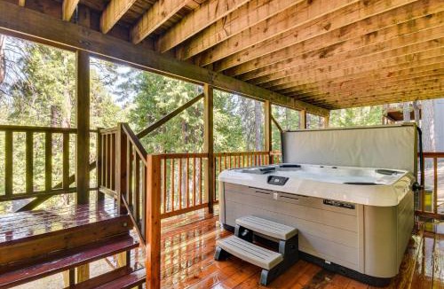 Cold Springs House | Cold Springs Mountain Cabin Hot Tub and Generator