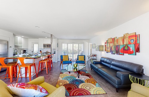 Araby Commons House | Color-filled charmer with pool & tennis access, patios, and AC