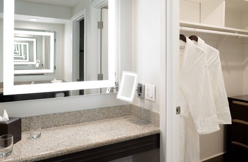 Tri-West House | Colorful One Bedroom Suite | Pool + Cabana | Bikes