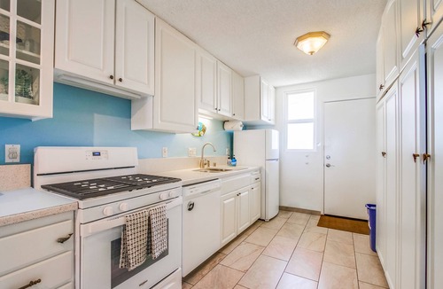 Mission Beach Condo | Come stay at this amazing ocean front condo in the heart of Mission Beach!