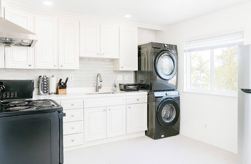 Sunnyvale West Apartment | Comfy 2BR Apt w/AC/Washer/Dryer/EV - in Sunnyvale