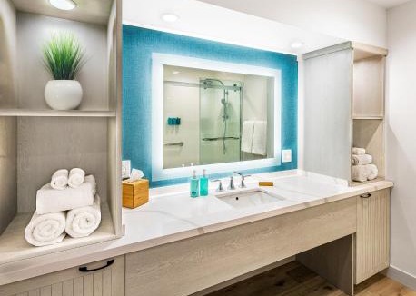 Pigeon Forge Hotel | Compass by Margaritaville Hotel Pigeon Forge