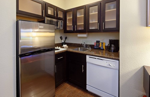 Fairfield Condo | Condo ∙ 2 bedrooms ∙ 6 guests