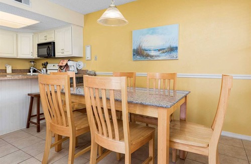 Orange Beach East Condo | Condo Steps from the Beach w/Balcony, WiFi, Central AC & Shared Pools