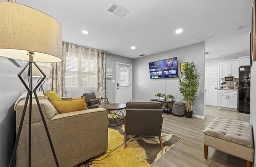 Cedar Hills House | Construction Workers Welcomed | NAS | I-295 Access