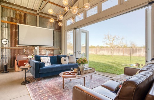 Windsor House | Coppola by AvantStay | Explore The Wineries Near This Gorgeous Healdsburg Home!