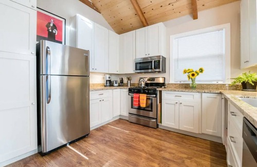 La Honda Apartment | Cottage In The Woods