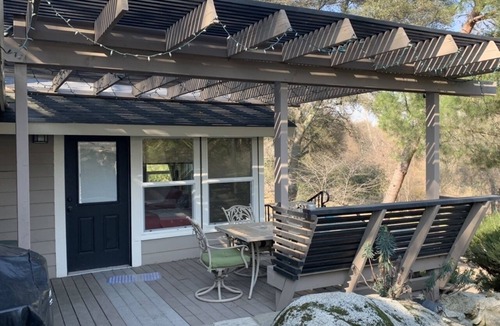 Lincoln Cottage | Country Home, Beautiful acreage, large creek