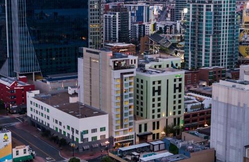 East Village Hotel | Courtyard by Marriott San Diego Gaslamp/Convention Center