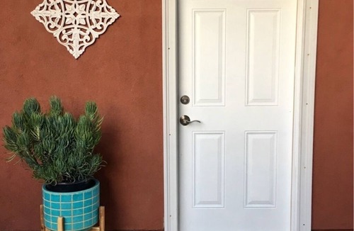 West Hills Apartment | Cozy and Comfortable Studio in West Hills