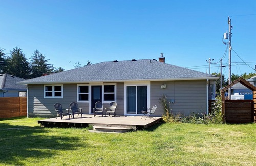 Crescent City North House | Cozy Coastal Bungalow in Crescent City