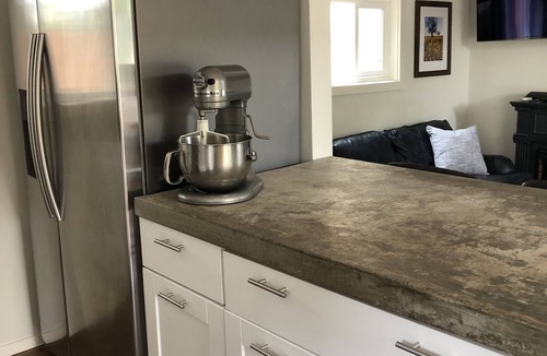 Boyes Hot Springs Cottage | Cozy Cottage for two in Northern California wine country