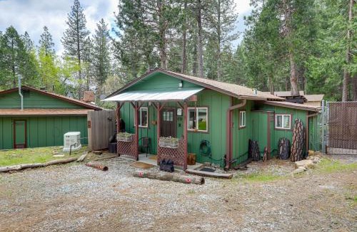 Placerville Apartment | Cozy Cottage with Park Pass, 1 Mi to Jenkinson Lake!
