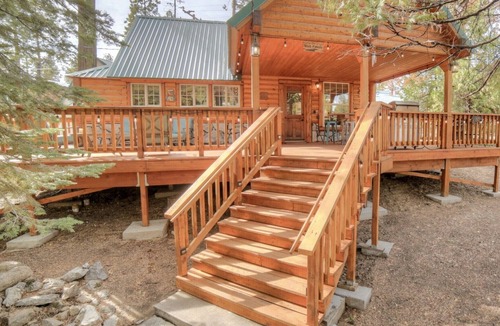 West Village Cabin | Cozy Family Cabin with Great Outdoor Space in Ideal West Village Location