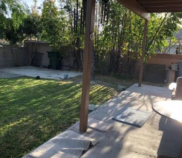 Southwest Anaheim House | Cozy House Disneyland Neighbor