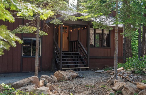 Carnelian Woods House | Cozy Lake Tahoe Cabin - Carnelian Bay