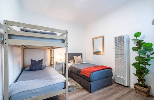 Somisspo Apartment | "Cozy Retreat; Near SoMa & Ferry Building"