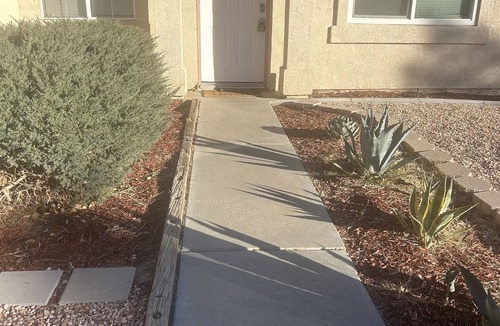 Victorville House | Cozy secluded home in the Desert !