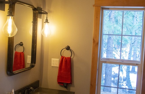 Christmas Valley House | Cozy Secluded South Lake Tahoe Riverfront Getaway for 2, Incredible Private View