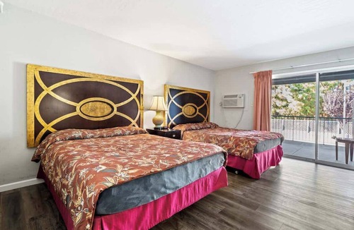 Fremont House | (Cozy studio, 2BED, 1BA, No kitchen)